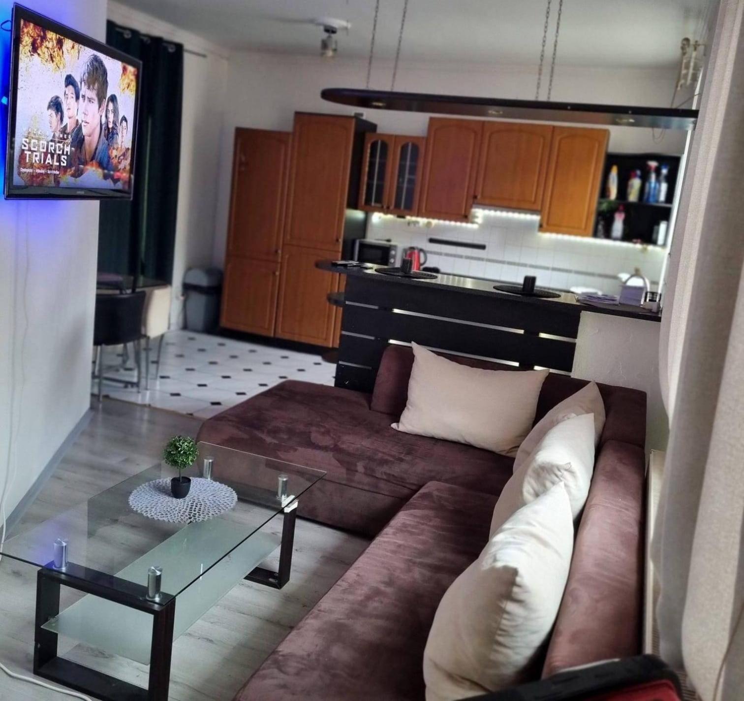 Studio 9 Ostrava Luaran gambar